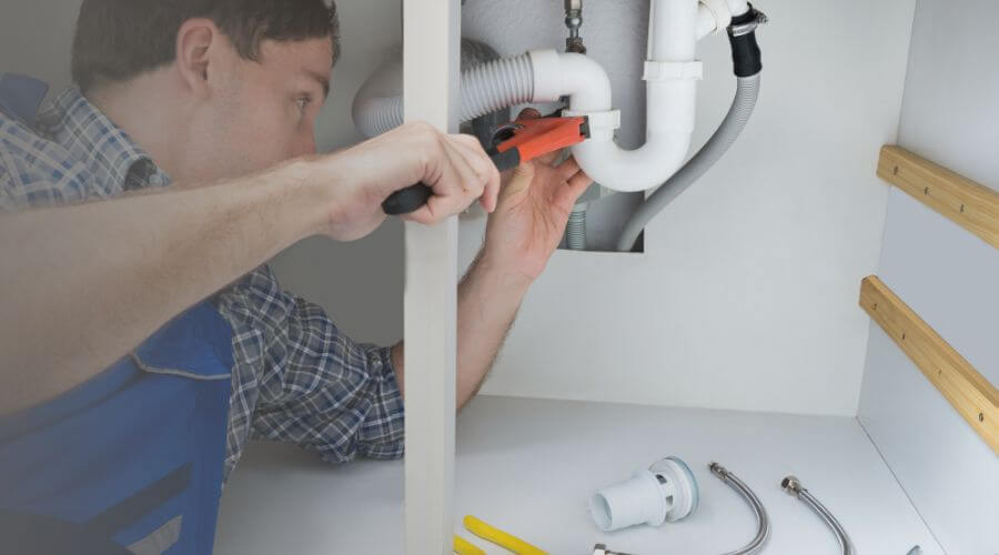 Local water heater installation in Atlanta, IL